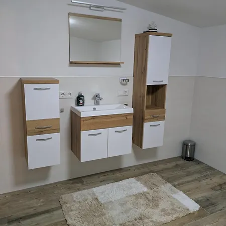 Kettis Apartament *